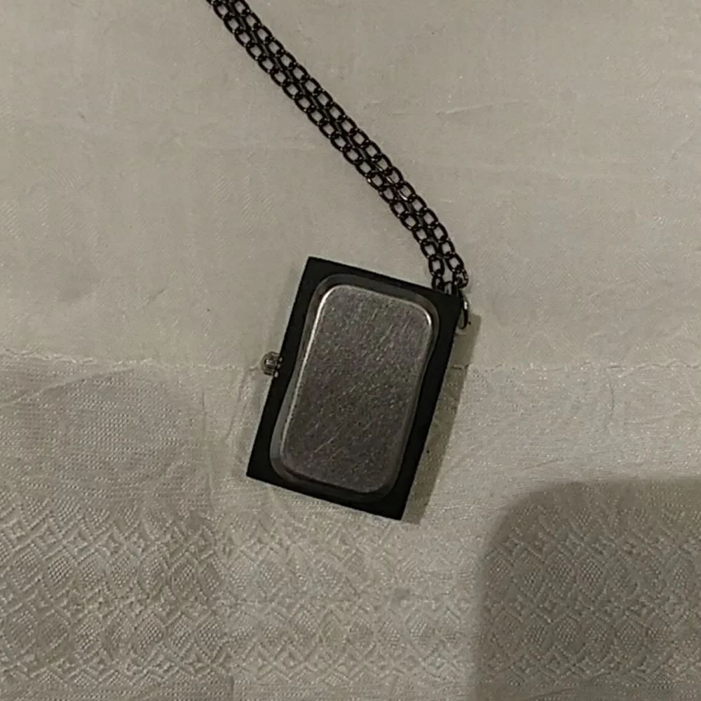 Neckles - Picture 5 of 6